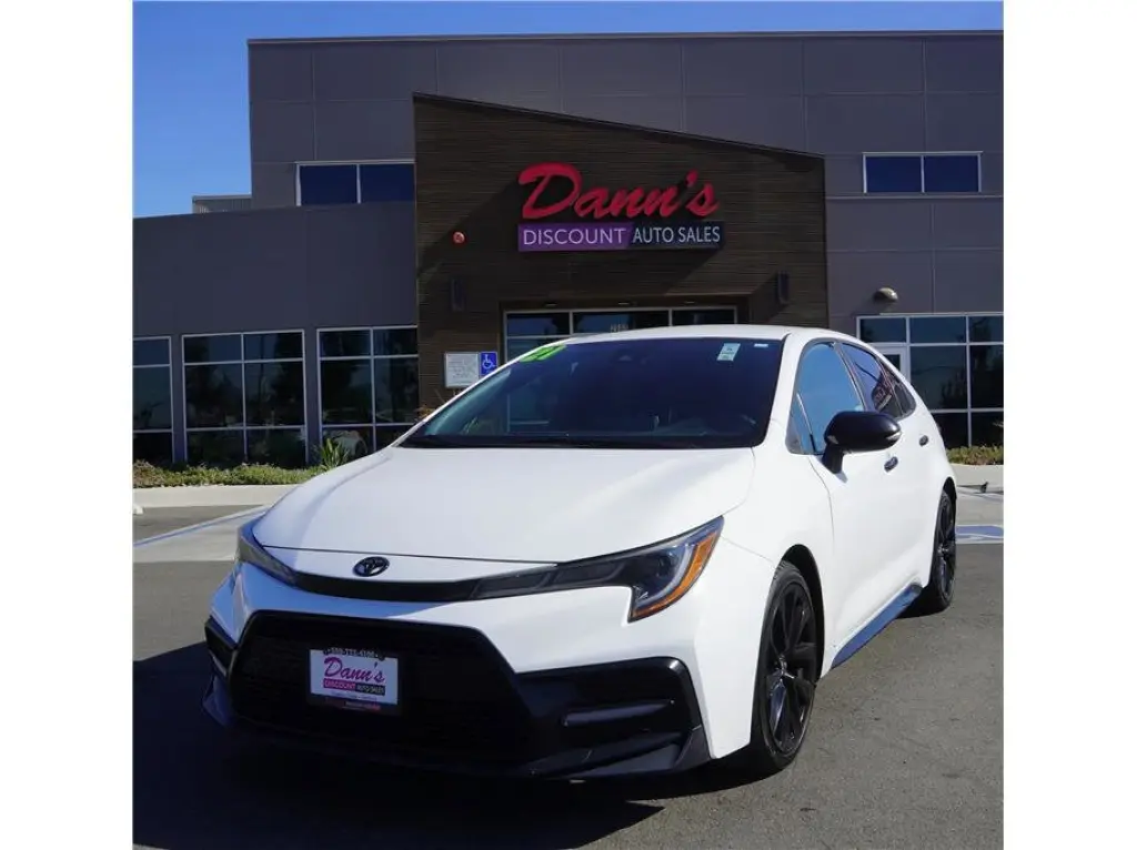 2021 Toyota Corolla SE Nightshade Edition Sedan 4D