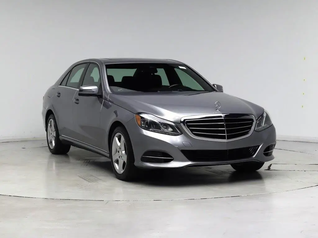 Mercedes-Benz Clase E 2015 E 350 Sedán de 4 puertas