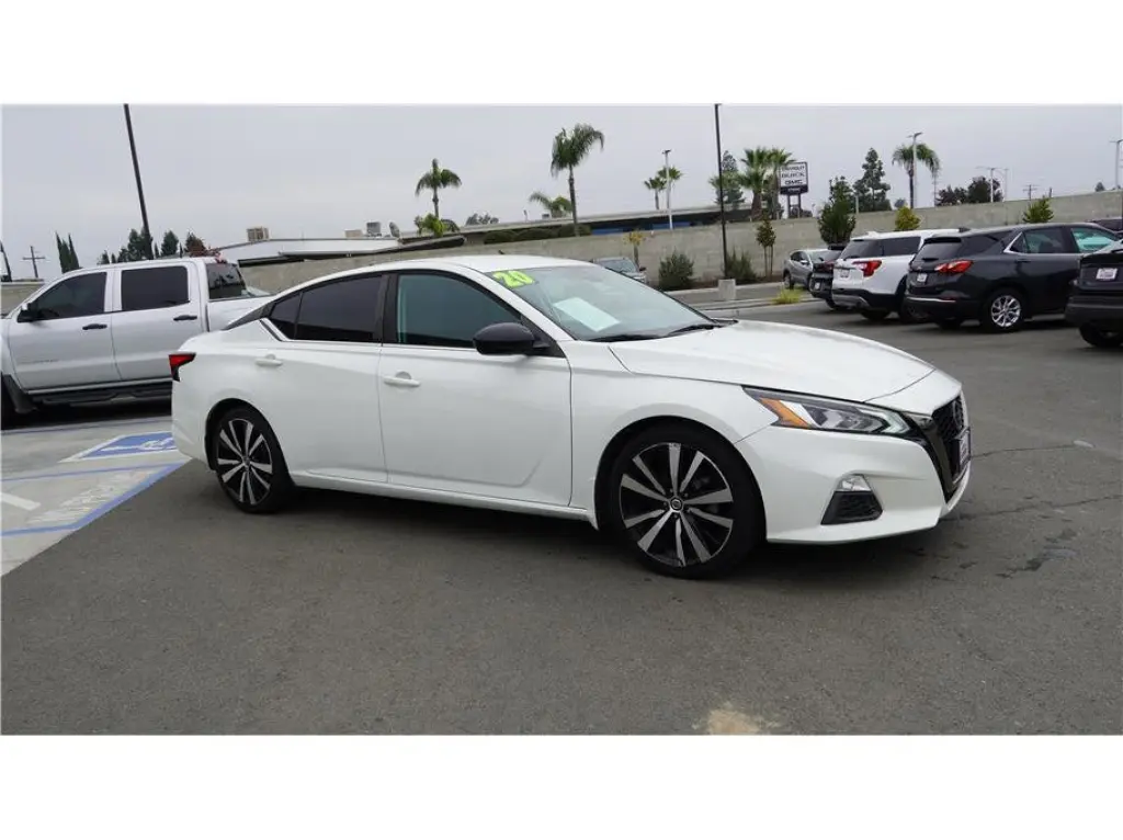 2020 Nissan Altima 2.5 SR
