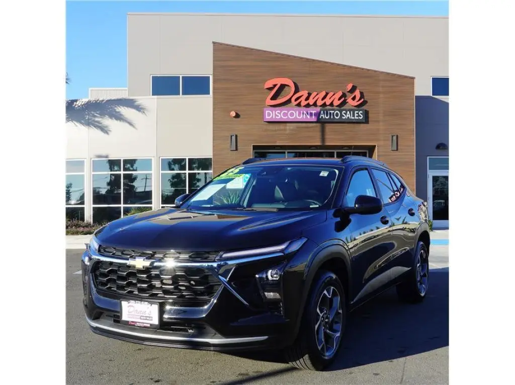 2025 Chevrolet Trax LT