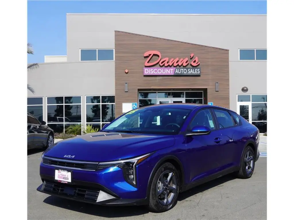 2025 Kia K4 LXS