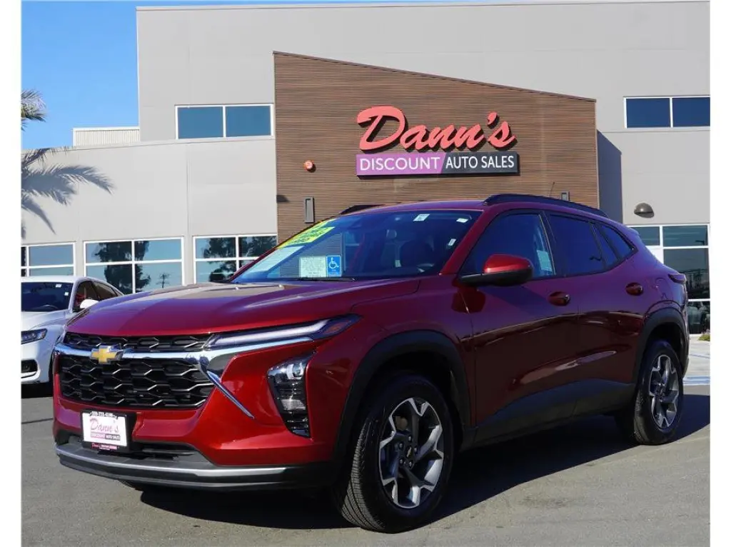 2025 Chevrolet Trax LT