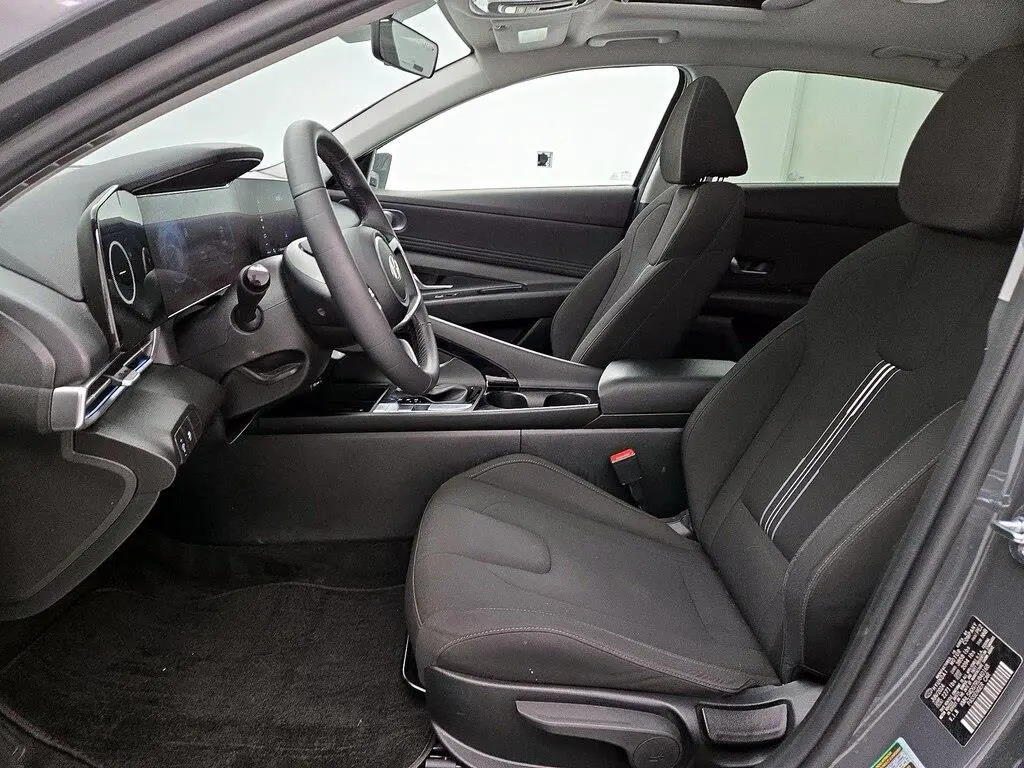 Hyundai ELANTRA 2024 SEL 4dr Sedan