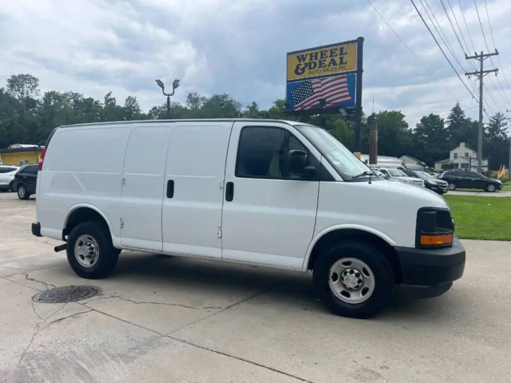 2017 Chevrolet Express 2500