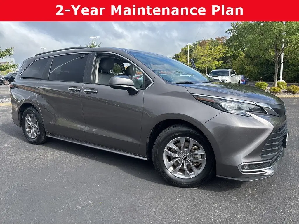 Gold Certified2024 Toyota Sienna XLE