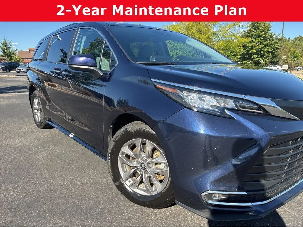 Gold Certified2024 Toyota Sienna XLE
