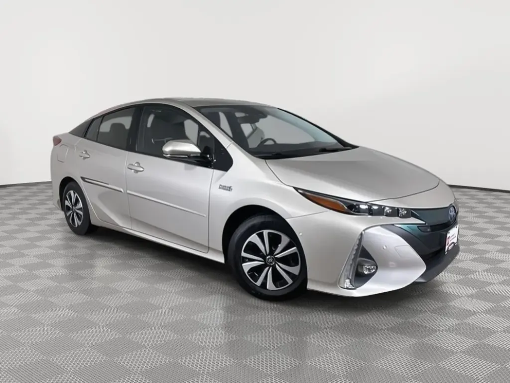 Silver Certified2019 Toyota Prius Advanced