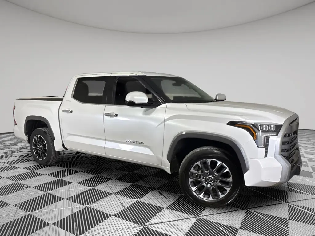 2023 Toyota Tundra Limited Hybrid