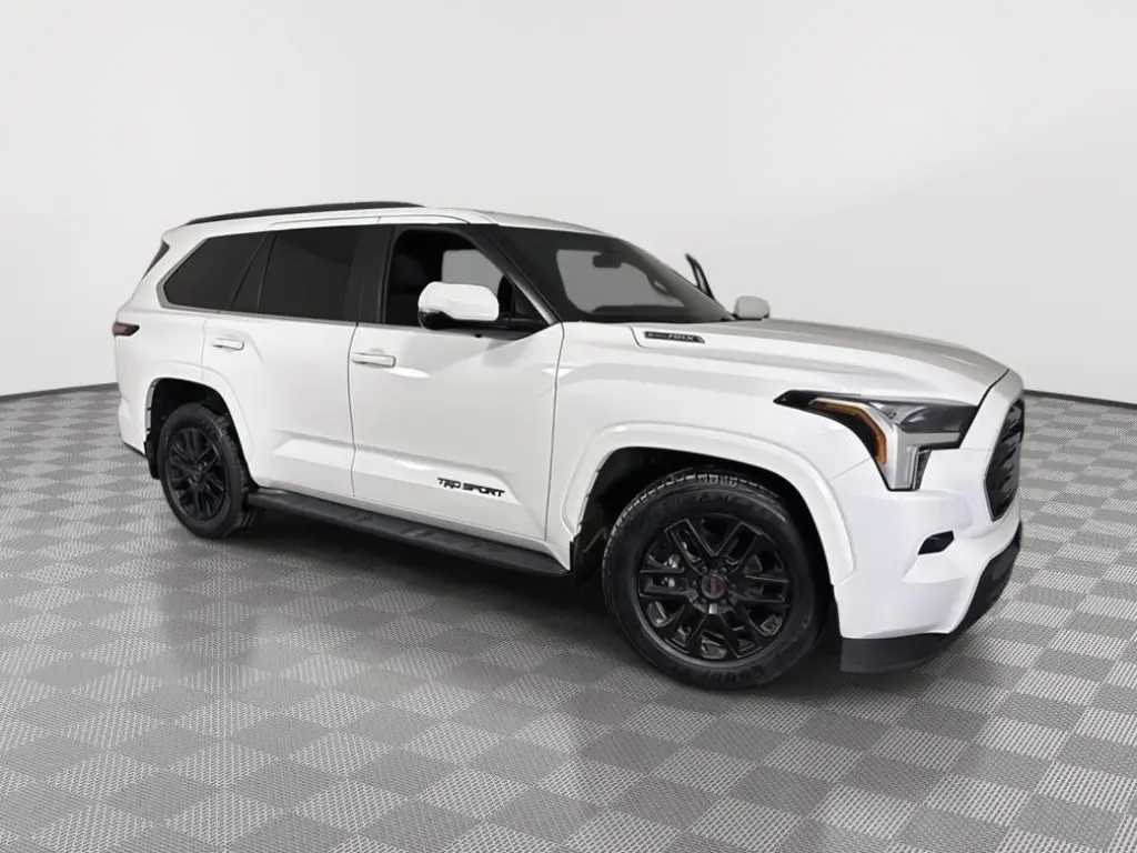 Gold Certified2025 Toyota Sequoia SR5