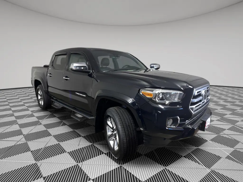 Silver Certified2019 Toyota TACOMA LIMI