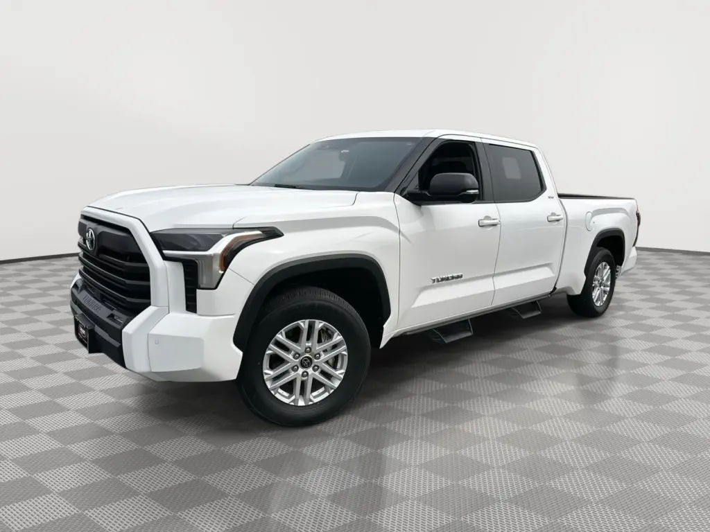 2022 Toyota Tundra SR5