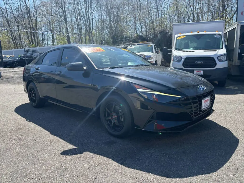 2021 Hyundai Elantra SE