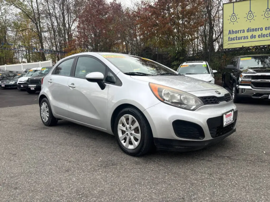 2014 Kia Rio 5-Door LX
