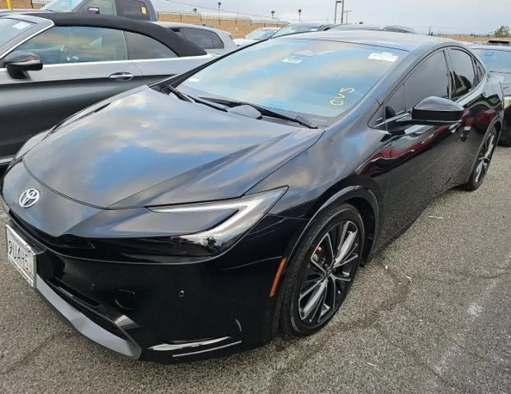 Toyota Prius 2025 LE 4dr Hatchback