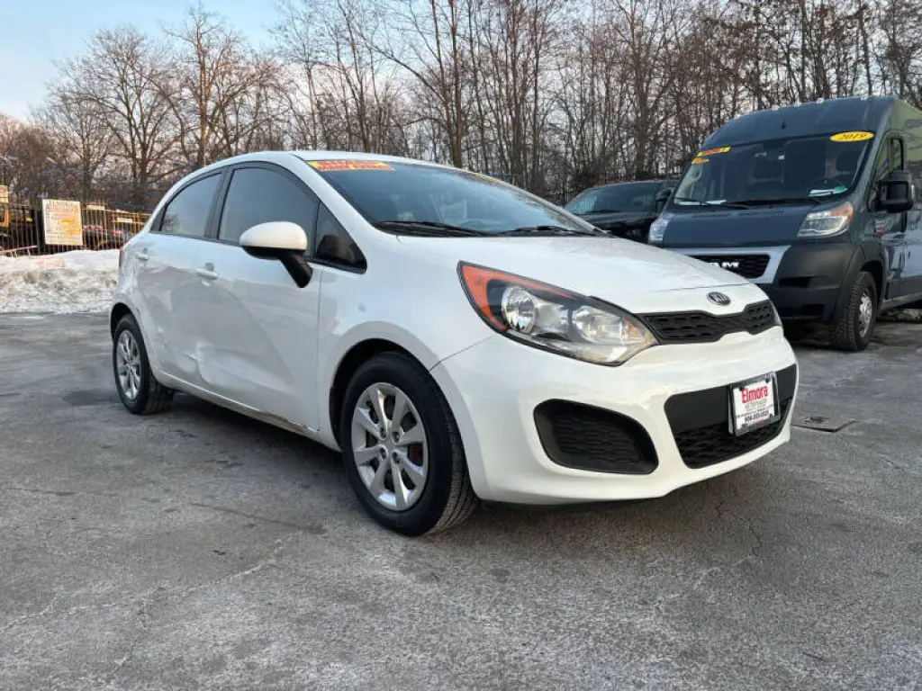 2013 Kia Rio 5-Door LX