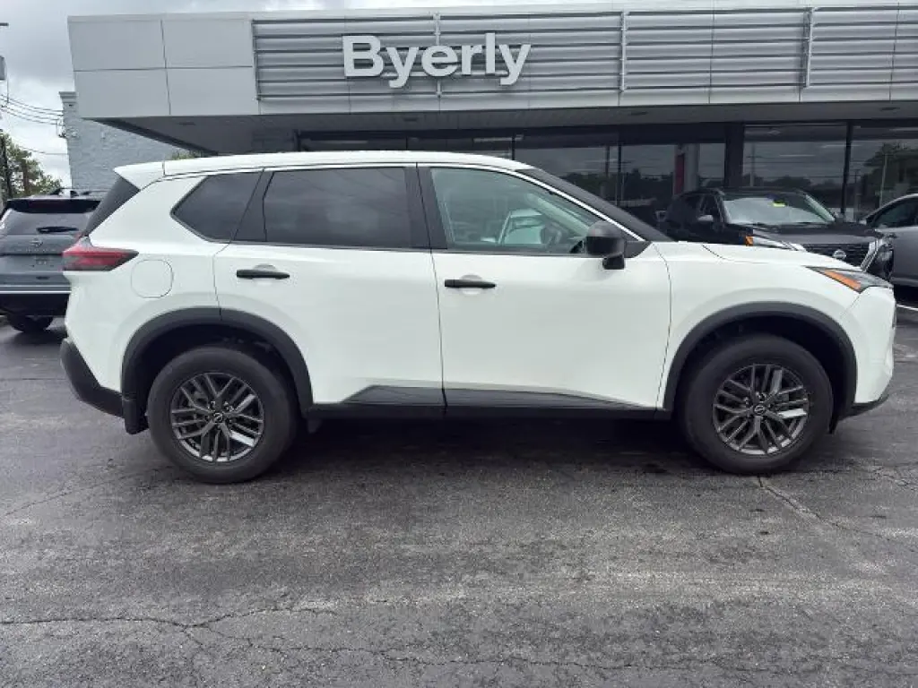 Nissan Rogue 2023 S 4dr Crossover
