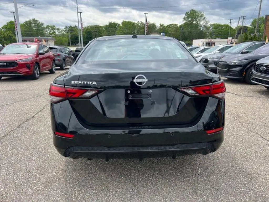Nissan Sentra 2025 SV 4dr Sedan
