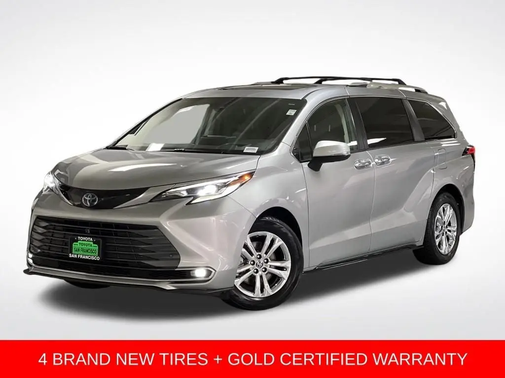 Gold Certified2022 Toyota Sienna Platinum 7 Passenger