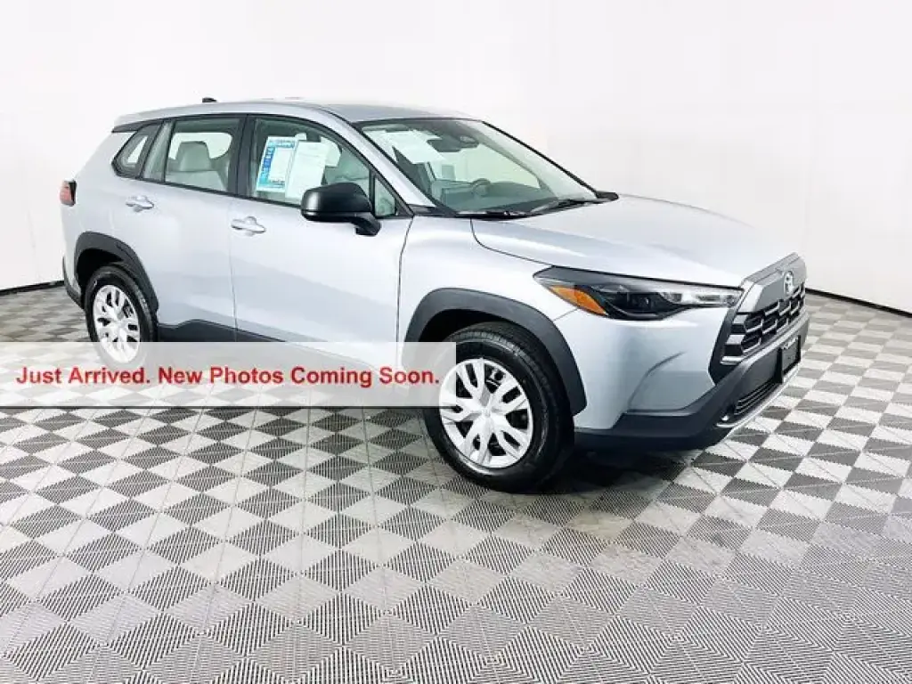 Toyota Corolla Cross 2026 L 4dr Crossover