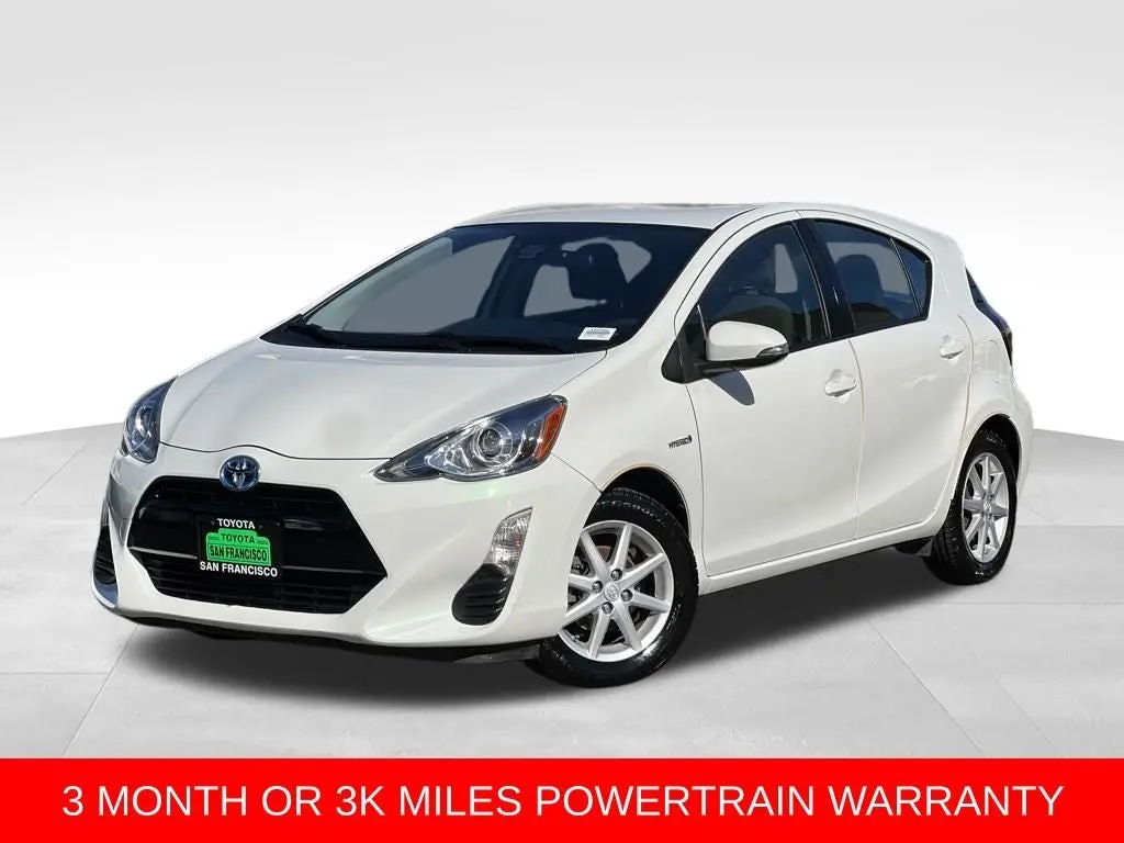2016 Toyota Prius c Three