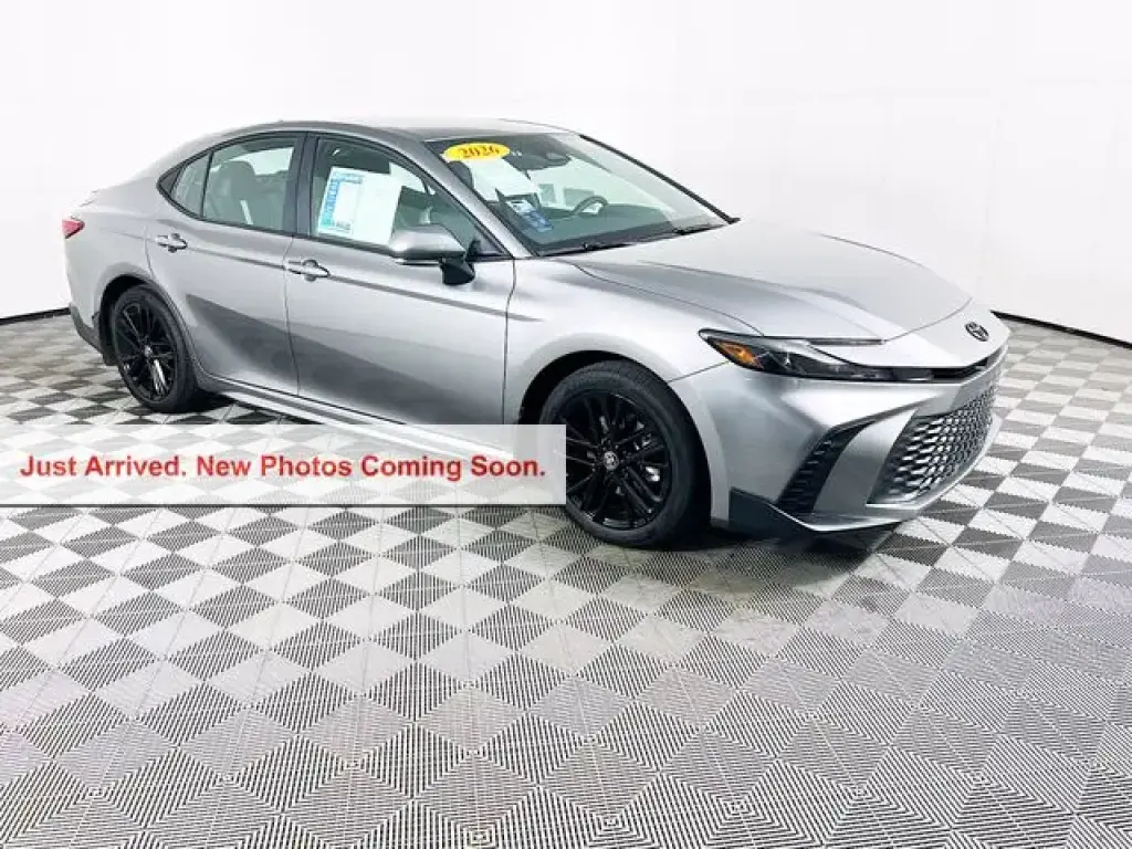 Toyota Camry 2026 SE 4dr Sedan