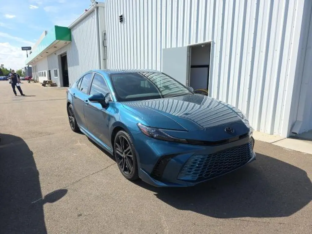 Toyota Camry 2025 SE 4dr Sedan
