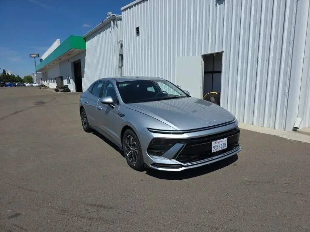 Hyundai SONATA Hybrid 2026 Blue 4dr Sedan