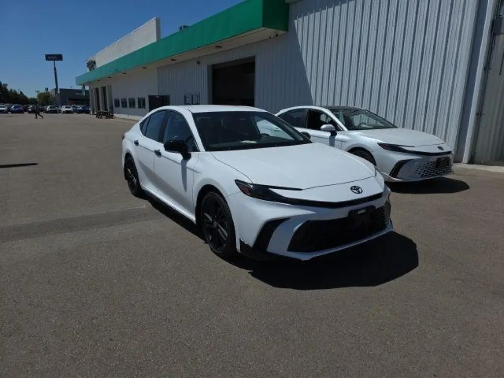 Toyota Camry 2026 SE 4dr Sedan