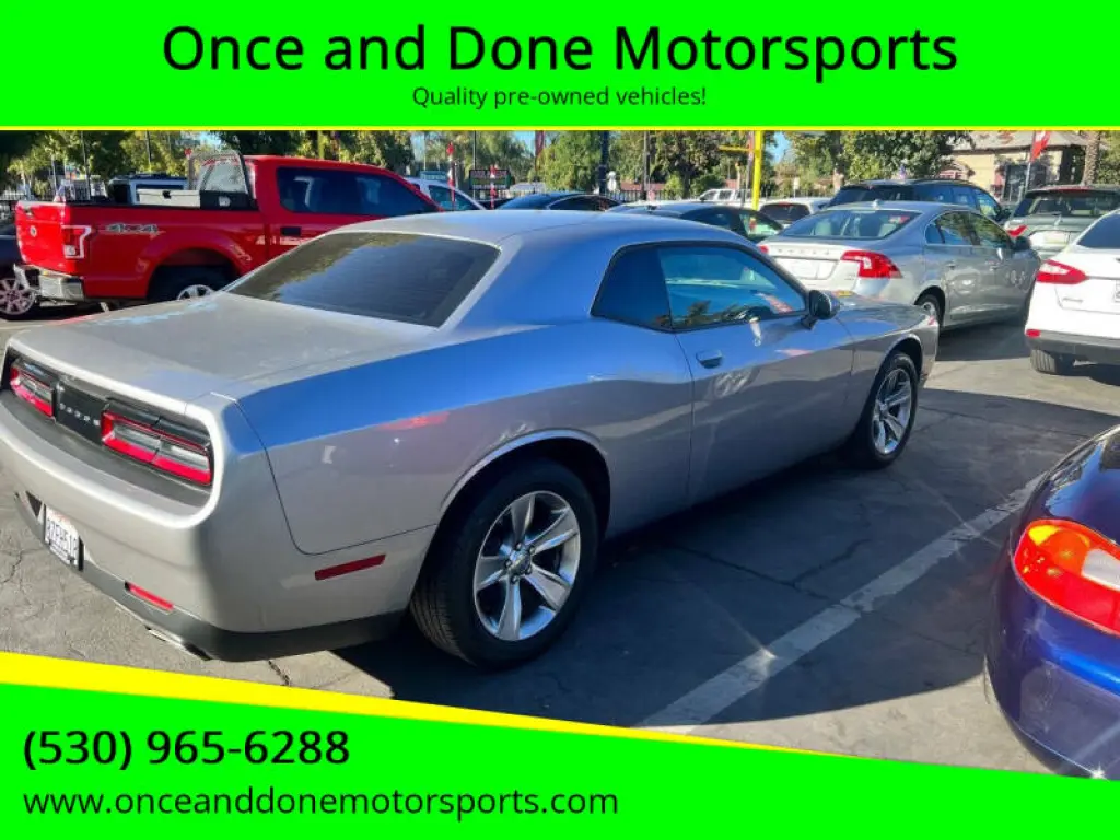 2016 Dodge Challenger SXT