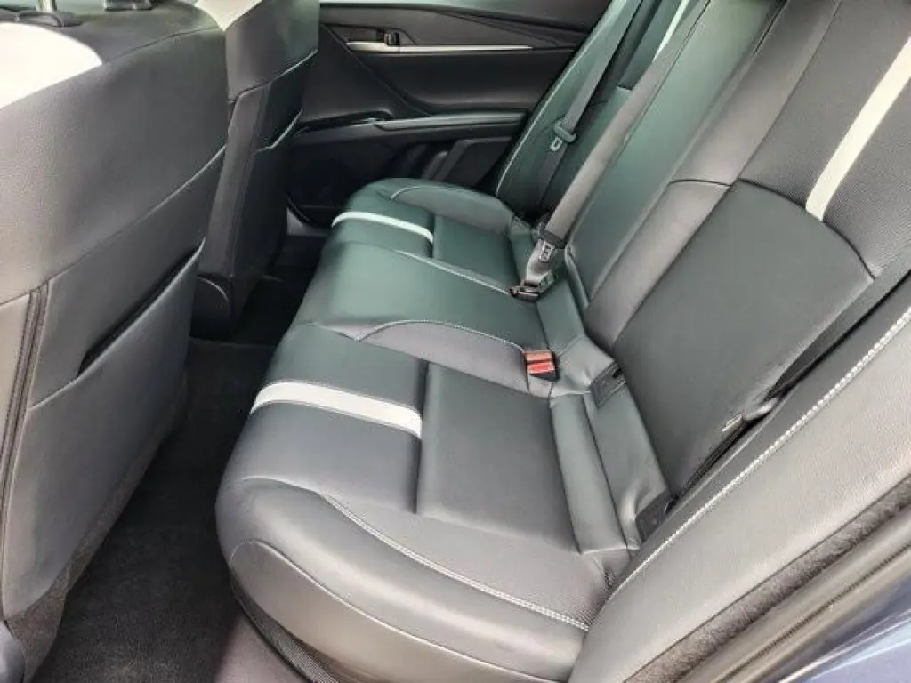 Toyota Camry 2026 SE 4dr Sedan