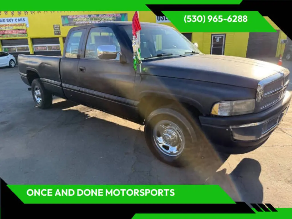 1996 Dodge Ram 2500
ST