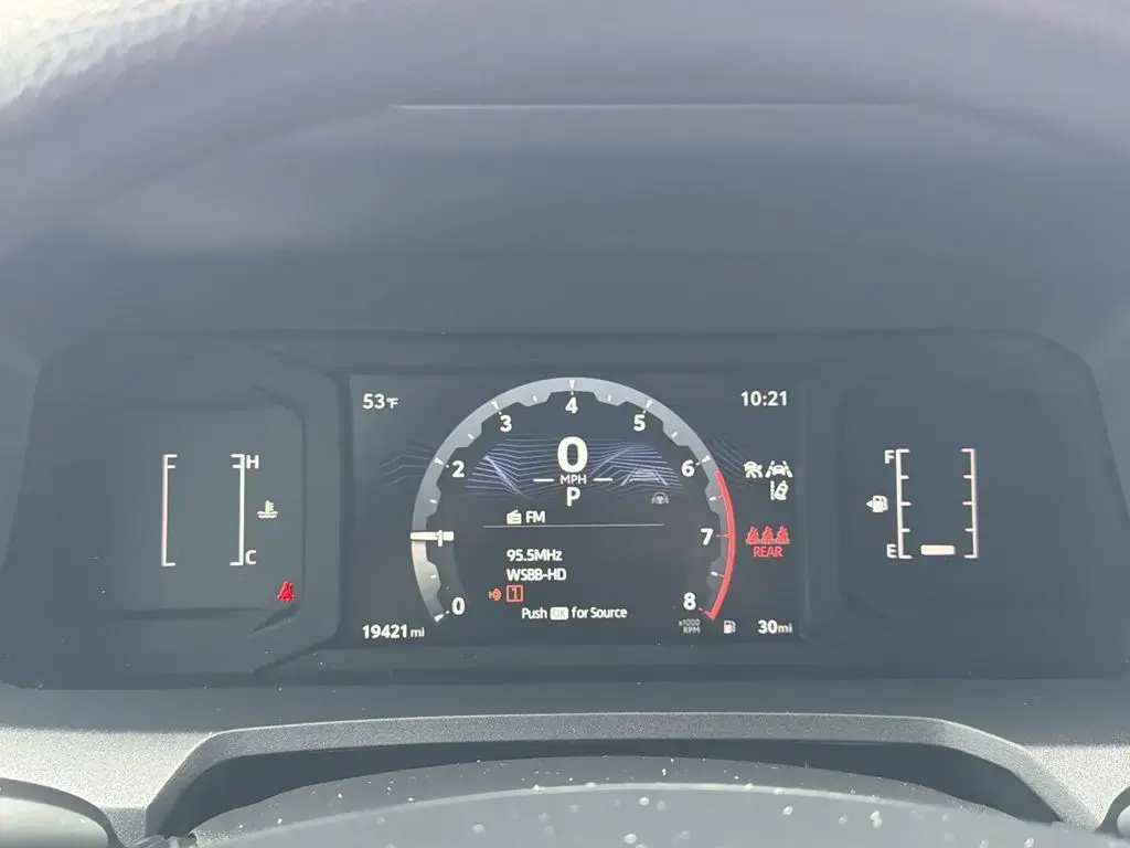 Toyota Tacoma 2024 4x4 SR5 4 puertas Doble Cabina 5.0 ft SB