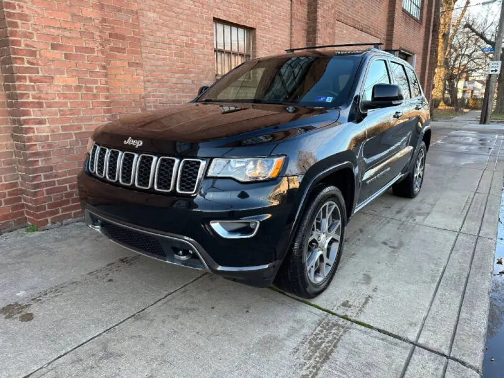 2018 Jeep Grand Cherokee Sterling Edition