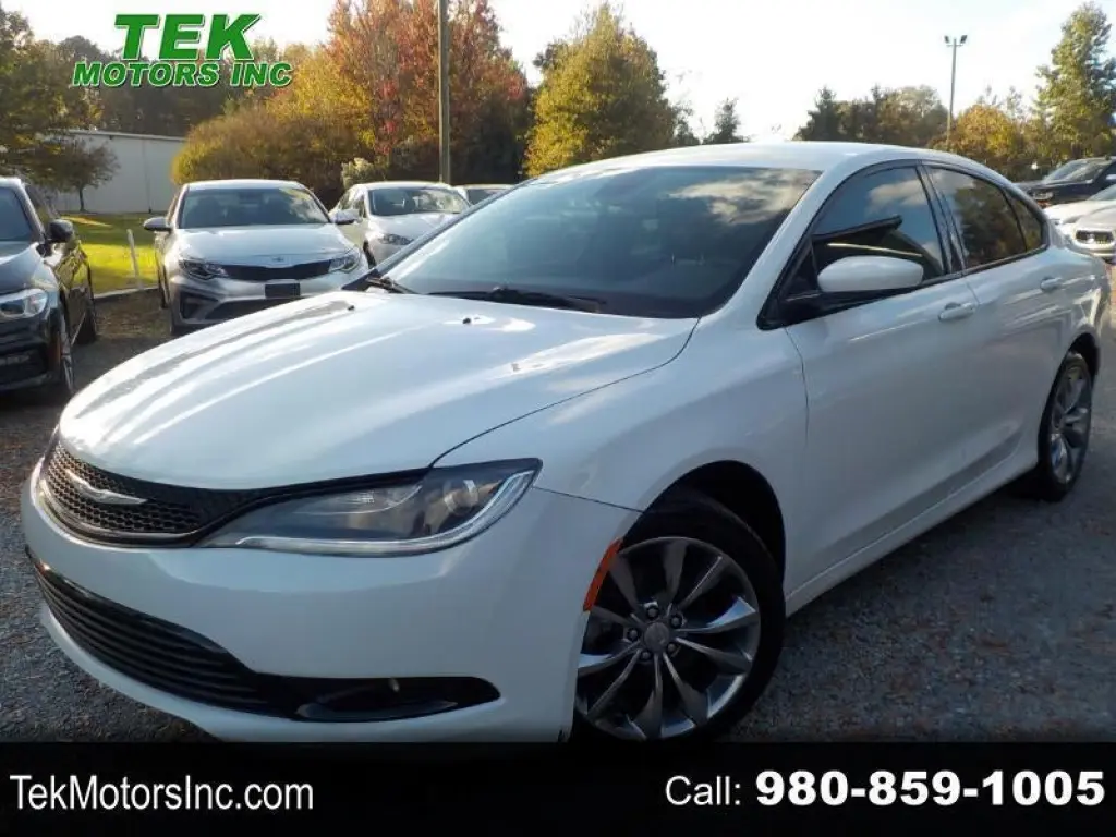 2015 Chrysler 200 S