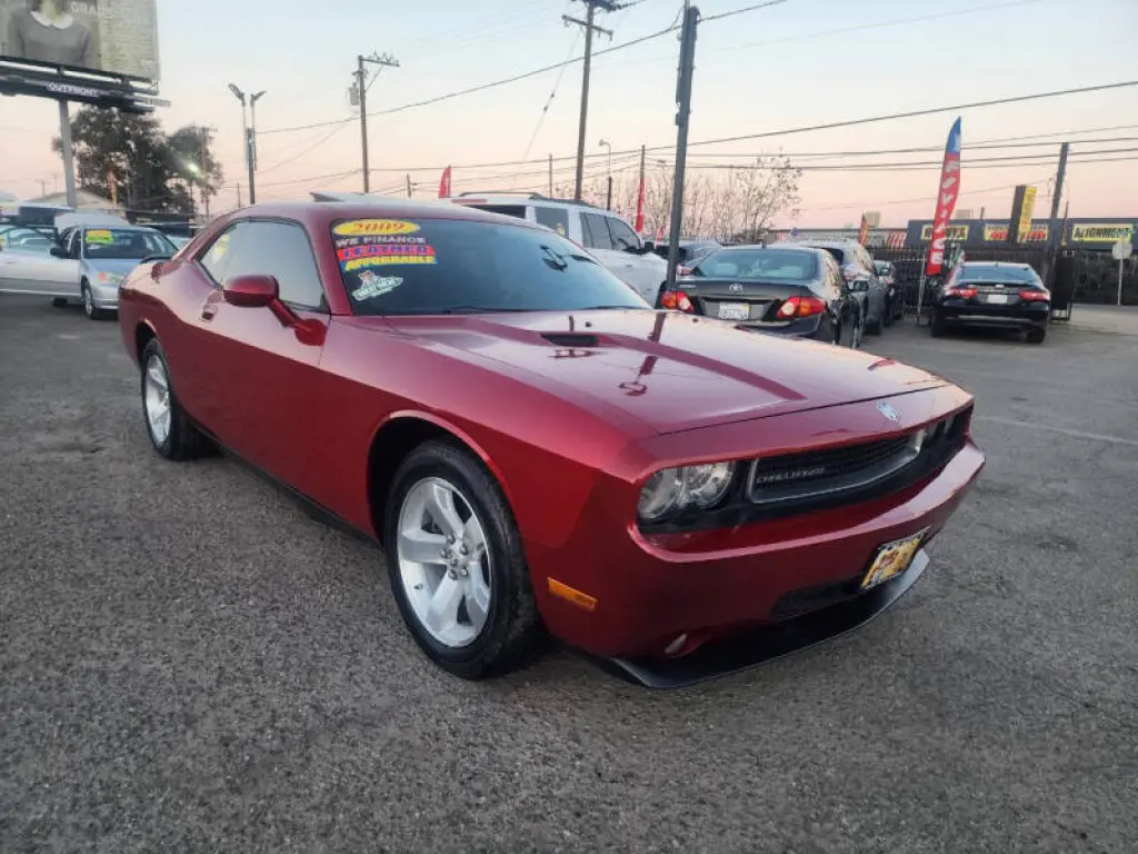 2009 Dodge Challenger SE