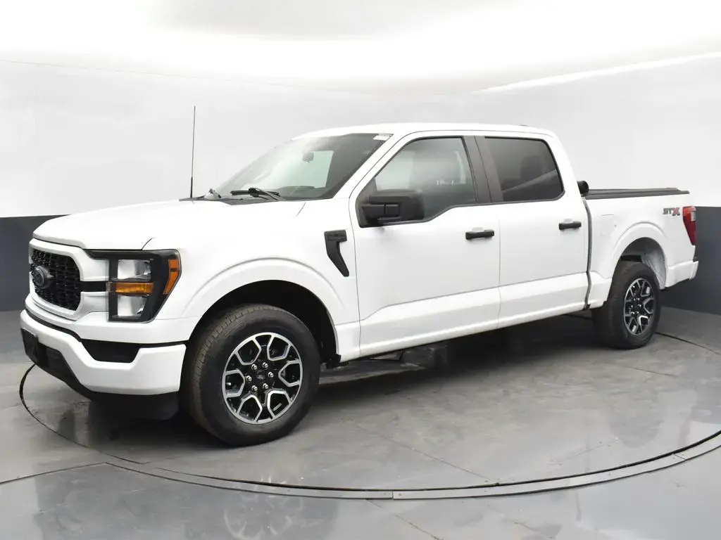 Ford F-150 2023 4x2 XL 4dr SuperCrew 5.5 ft. SB