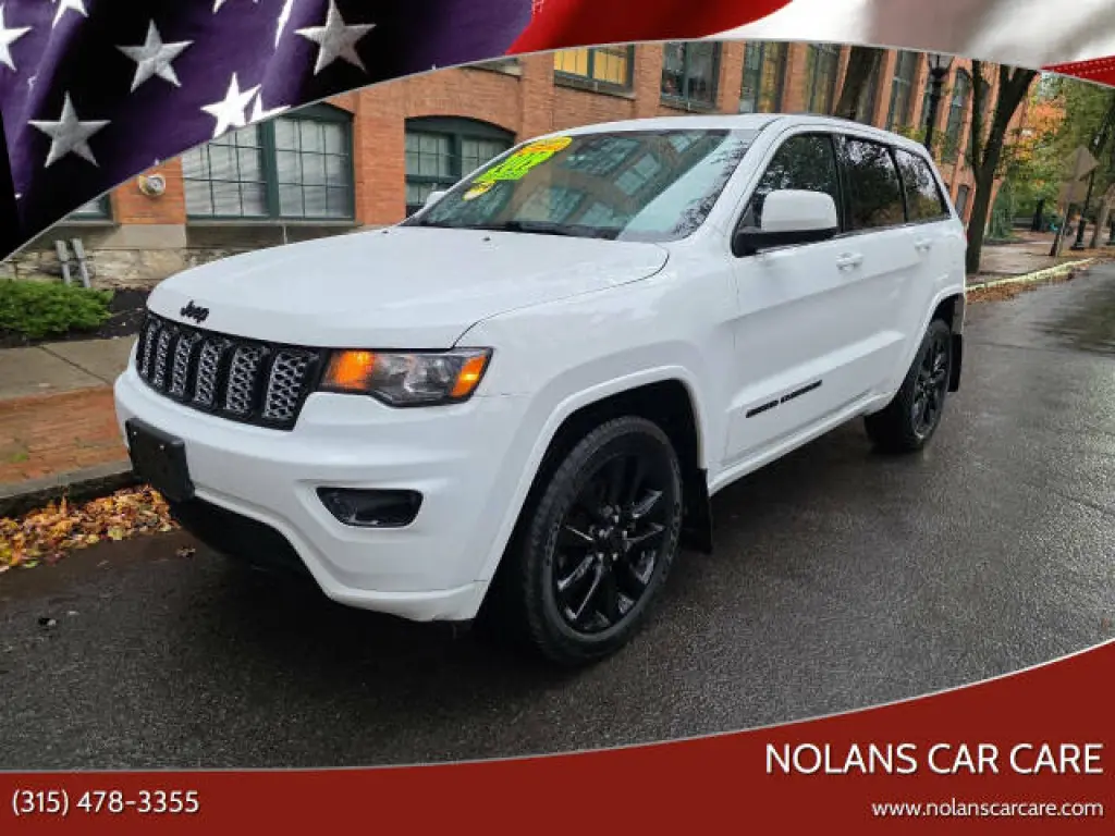 2019 Jeep Grand Cherokee
Altitude
