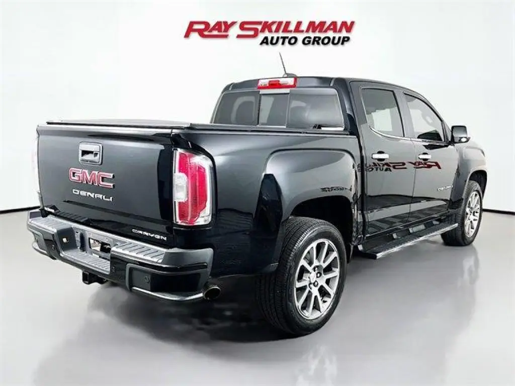 GMC Canyon 2021 4x4 Denali 4dr Crew Cab 5 ft. SB