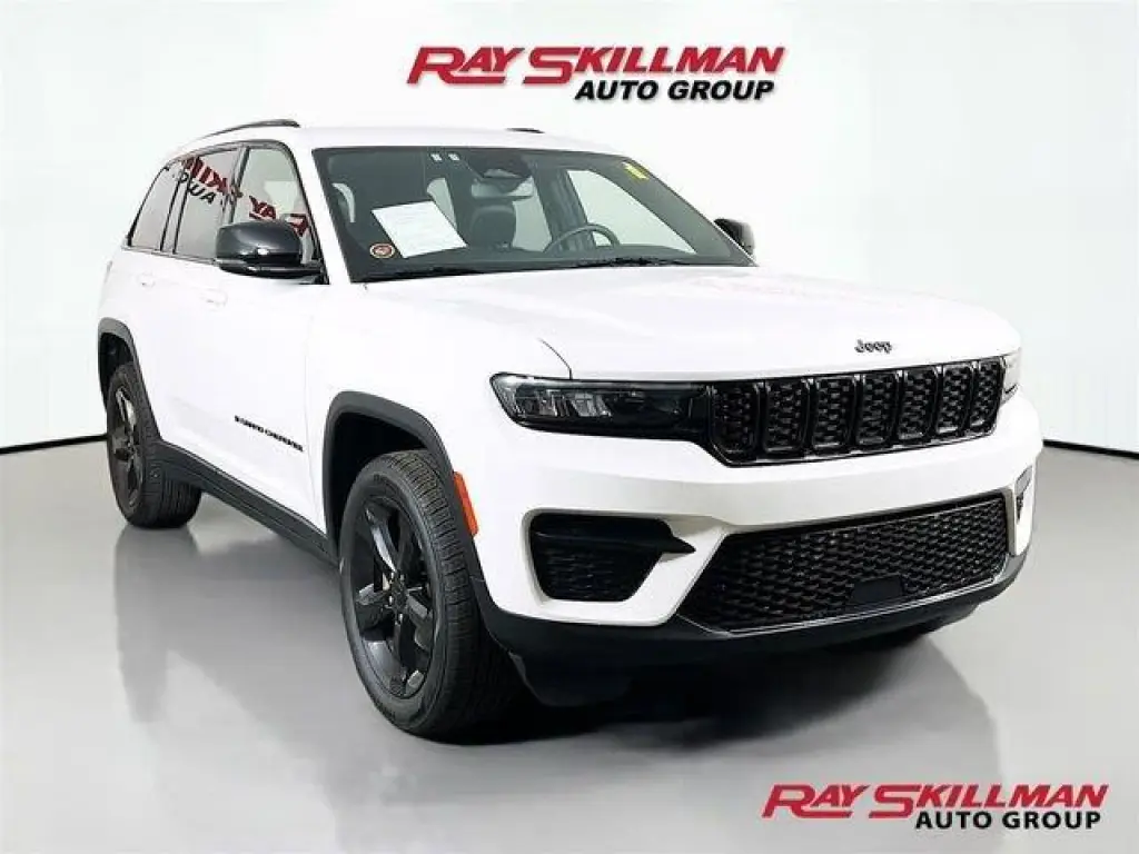 Jeep Grand Cherokee 2024 4x2 Altitude 4dr SUV