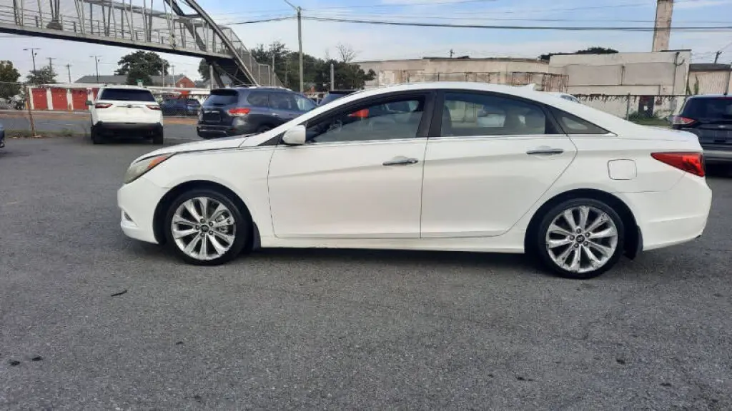 2011 Hyundai Sonata SE