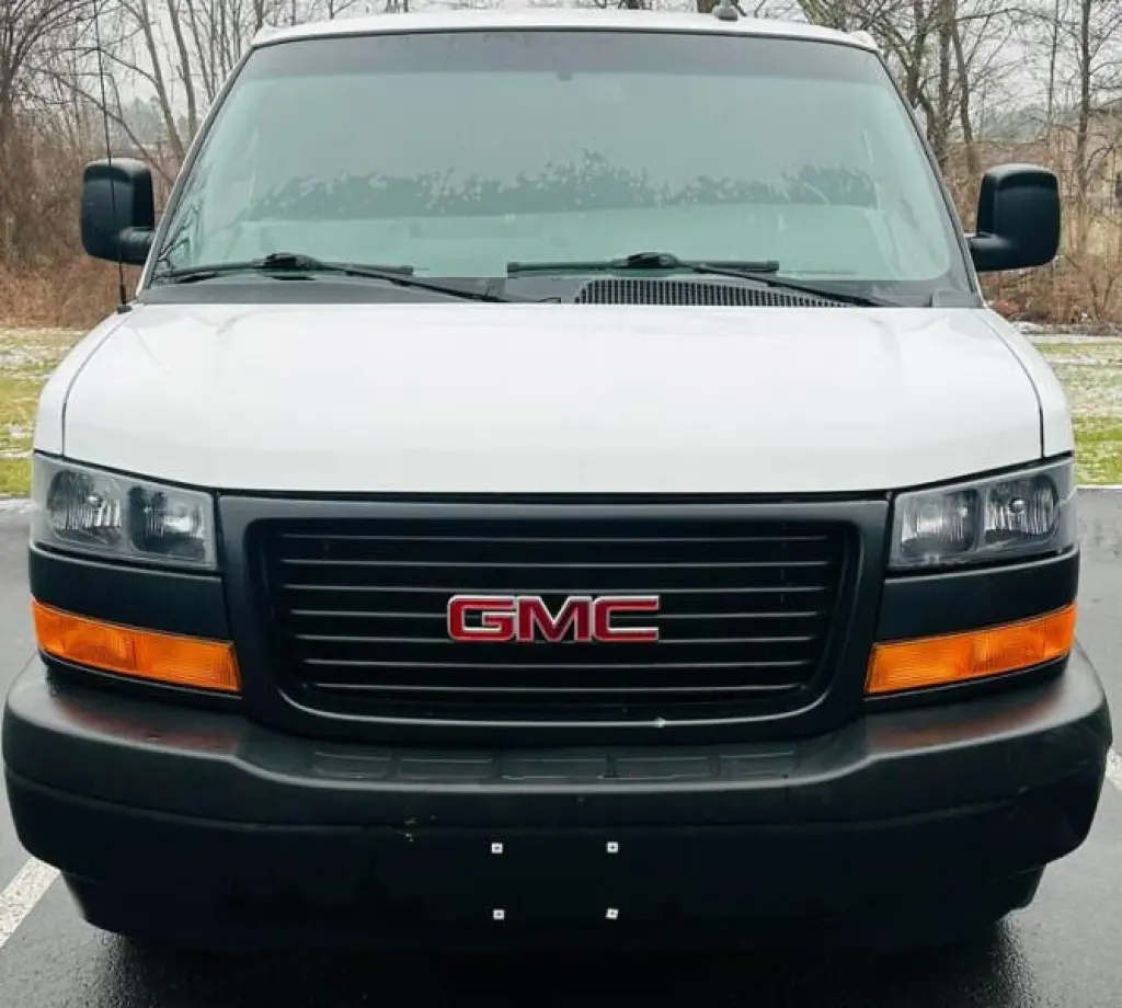 2018 GMC Savana 3500