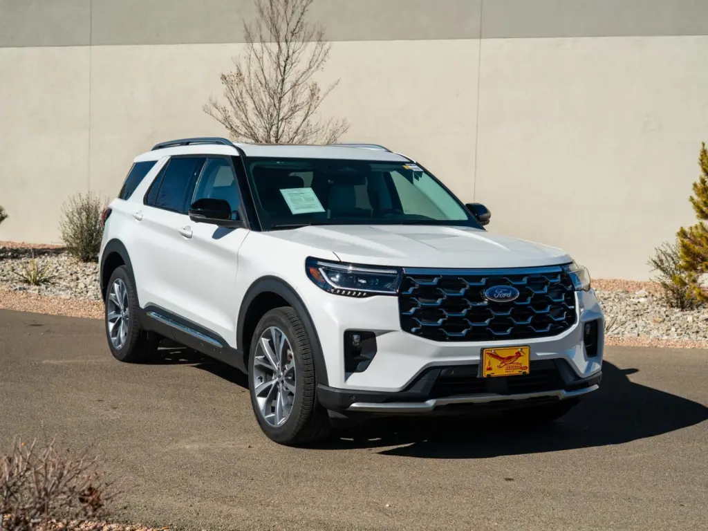2025 Ford EXPLORER PLAT AWD