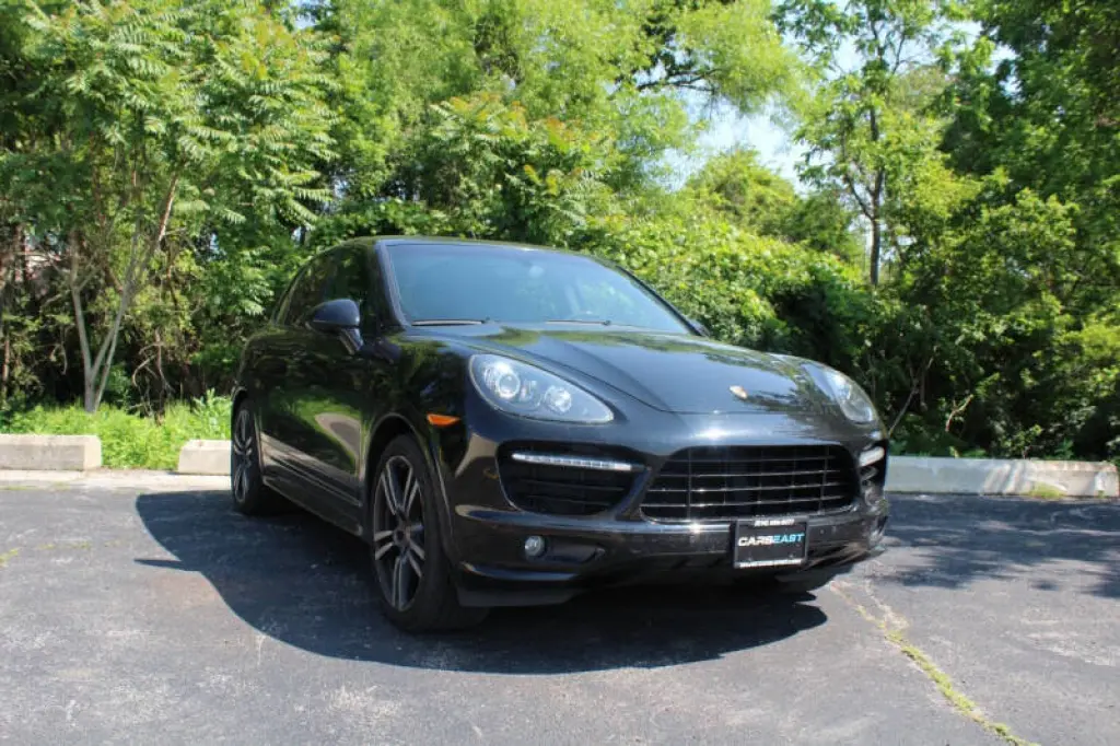 2014 Porsche Cayenne GTS