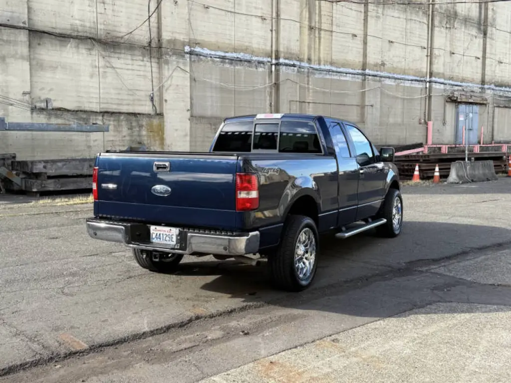 2005 Ford F-150 XLT