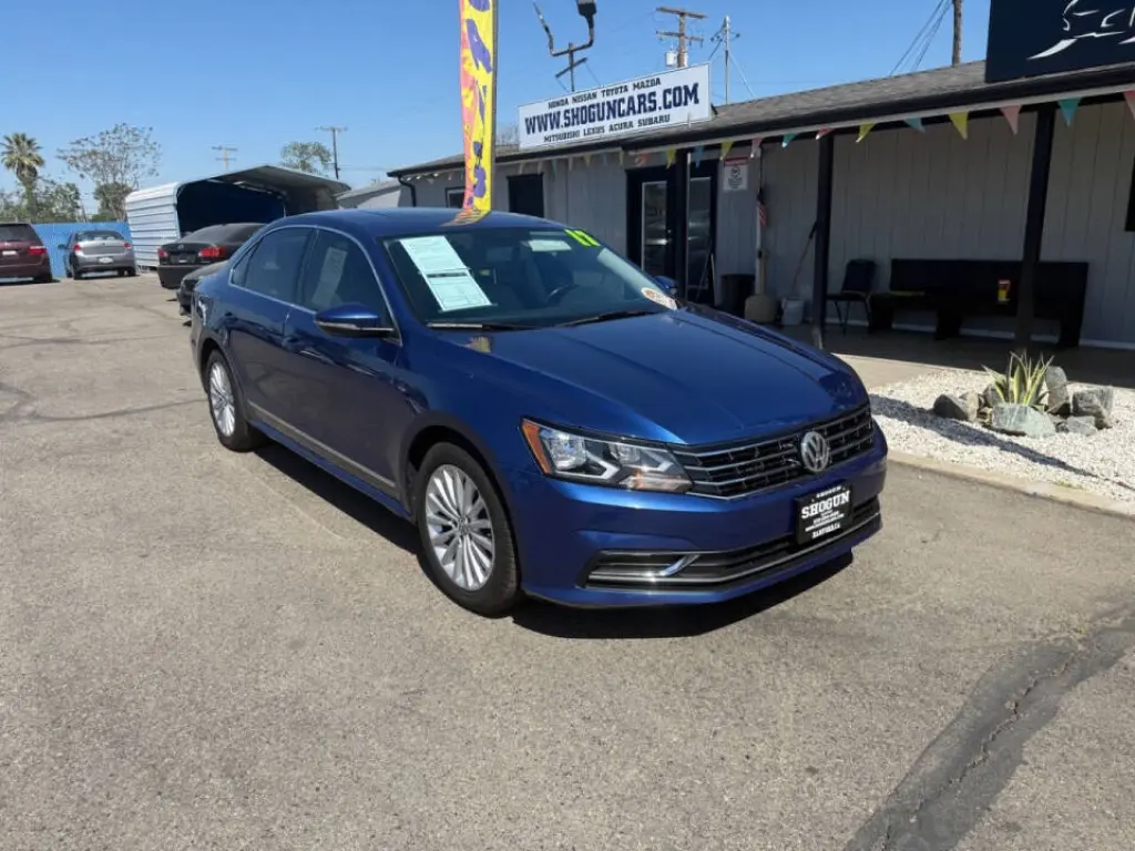 2017 Volkswagen Passat
1.8T SE