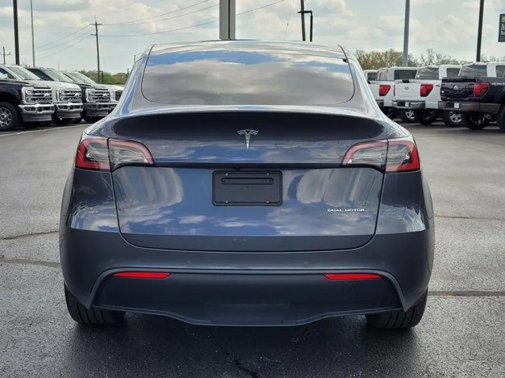 Tesla Model Y 2022 AWD Long Range 4dr Crossover