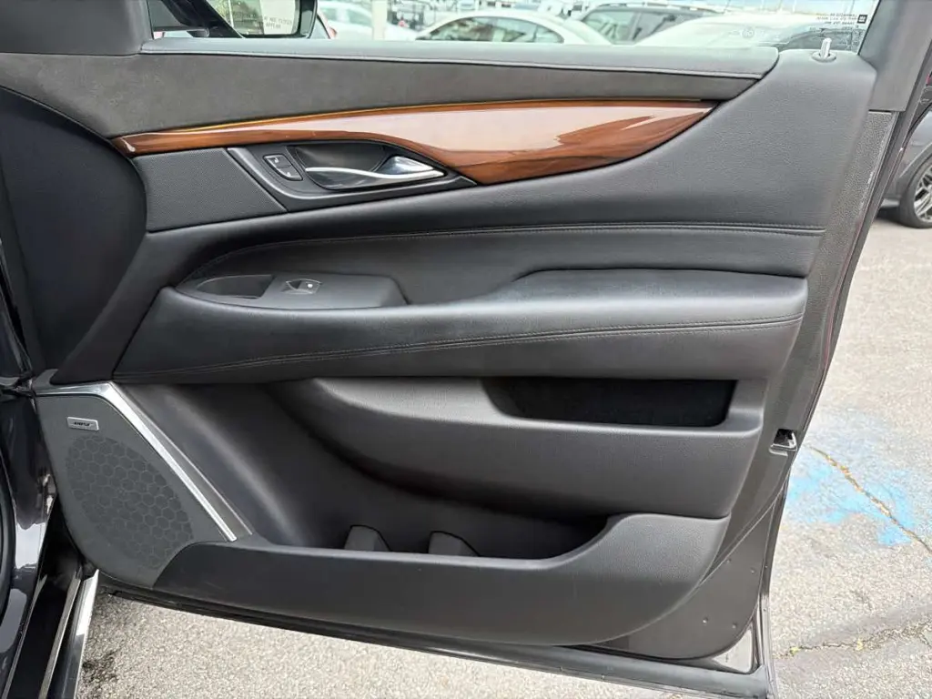 2018 Cadillac Escalade ESV Premium Luxury