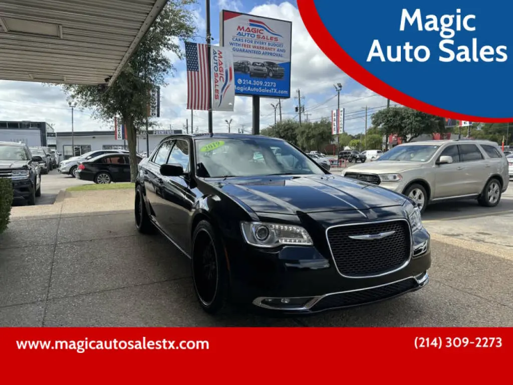 2019 Chrysler 300 Touring