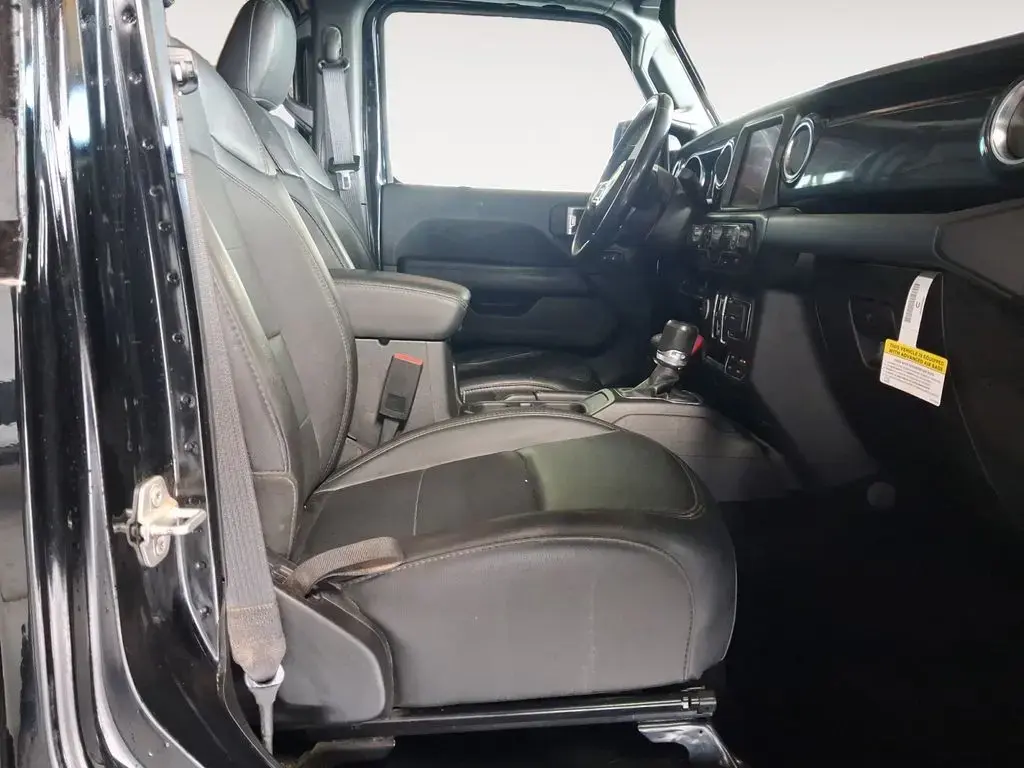 Jeep Wrangler 2023 4x4 Sahara 4dr SUV