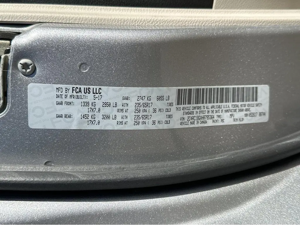 2017 Chrysler Pacifica Touring-L